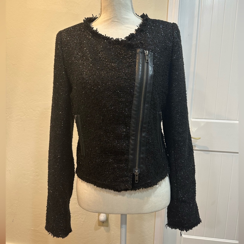Chic Black Women's Blazer with Asymmetric Zipper